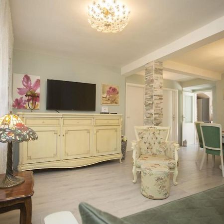 Apartment Antica With Yard & Bbq Сплит Екстериор снимка