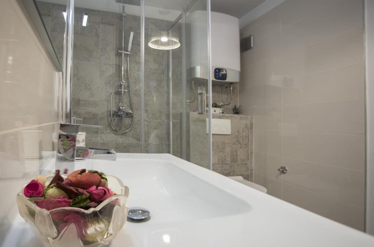 Apartment Antica With Yard & Bbq Сплит Екстериор снимка