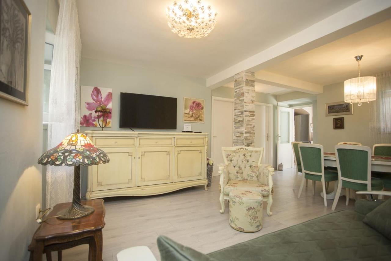 Apartment Antica With Yard & Bbq Сплит Екстериор снимка